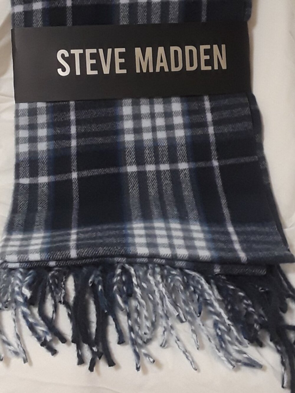Scarf - Steve Madden Navy Blue & White Plaid Fringe Winter Oversized Wrap NWT ❄️